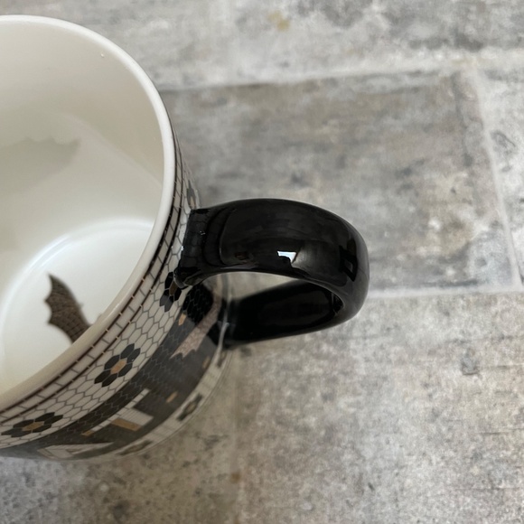 ❤️ ANTHROPOLOGIE BISTRO TILE BAT TREAT STONEWARE MUG NEW - Picture 4 of 5